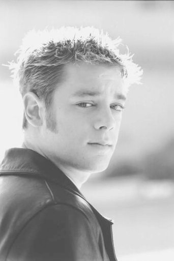 Cory Barlog hace el papel de Stan's Friend Cory Barlog