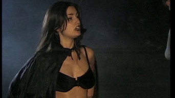 The Vampire's Seduction (1998)
