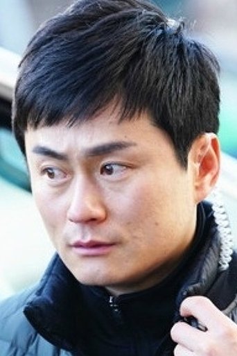 Baek Chun-ki headshot