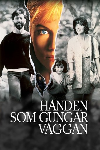 Handen som gungar vaggan