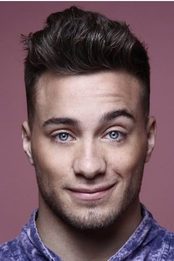 Lukas McFarlane headshot
