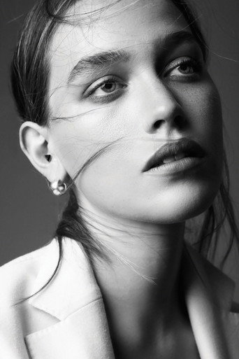Victoria Pedretti