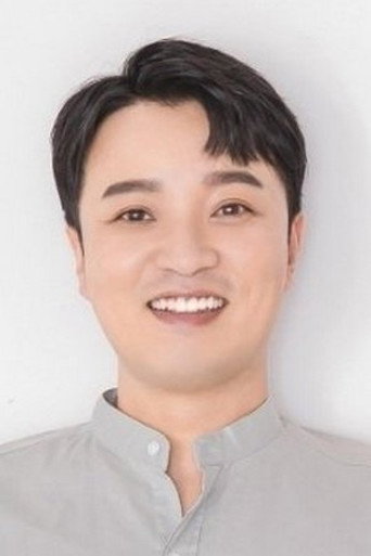 Yook Dong-Il
