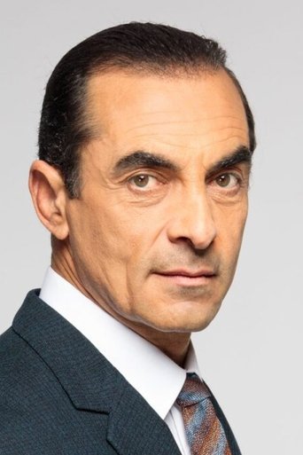 Alekos Sissovitis headshot