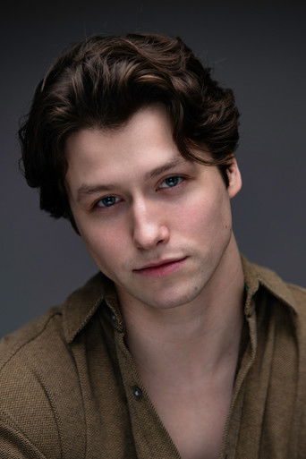 Stephen Kalyn is Dean Di Laurentis