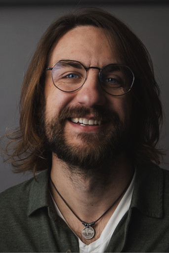 Travis Carlsonの人物画像 3