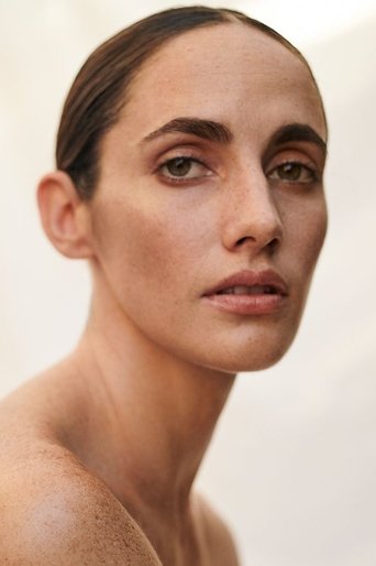 Xamira Zuloaga headshot