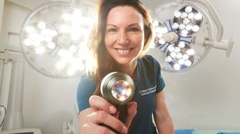 Dr. Emma: Clínica dermatológica - S1E01
