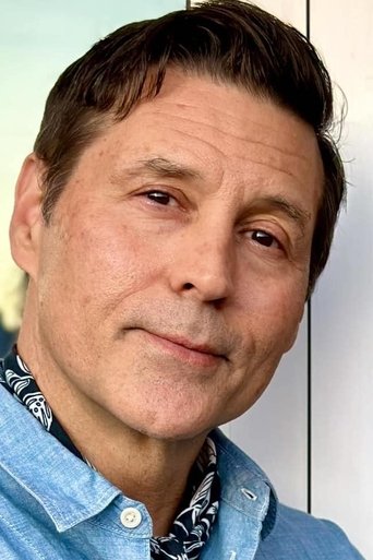 Timothy Vahle headshot