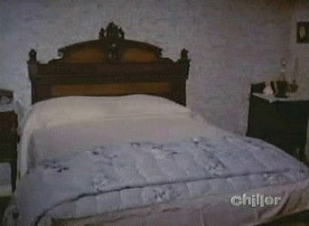 Episode 8 — And Scream by the Light of the Moon, the Moon (aka: Candle, Candle Burning Bright)