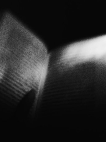 bleared eyes of blue glass (2023)