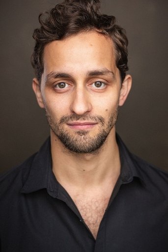 Raphael Zari headshot