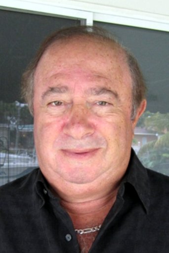 Ely Feldman headshot