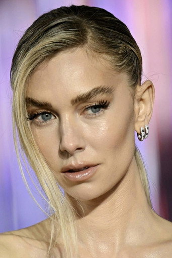 Vanessa Kirby fotoğrafı 10