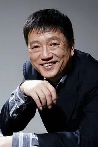 Qin Yan headshot
