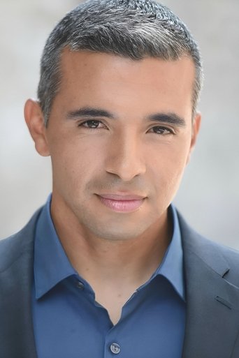 Nathaniel Wood headshot