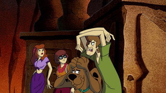 Scooby-Doo! and the Loch Ness Monster backdrop 4