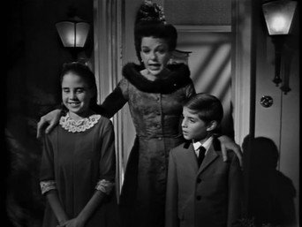 Episode 15 — Episode #15-The Christmas Show