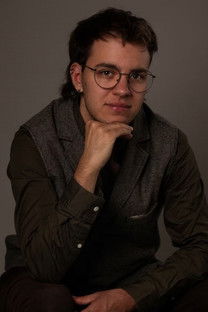 Léon Ákos Noél Siebrandt