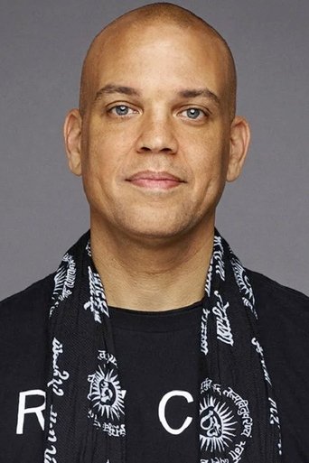 Quincy Jones III headshot
