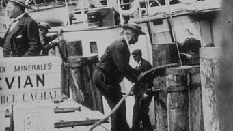 Débarquement d'un bateau (1896)