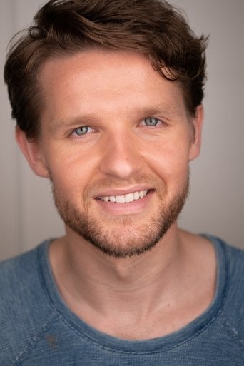 Logan Kovach headshot
