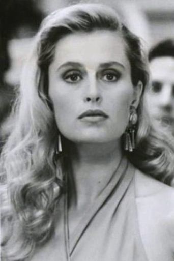 Maria Holvoe headshot