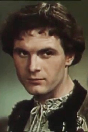 Pavlo Hrubnyk hace el papel de Savva Pavlo Hrubnyk