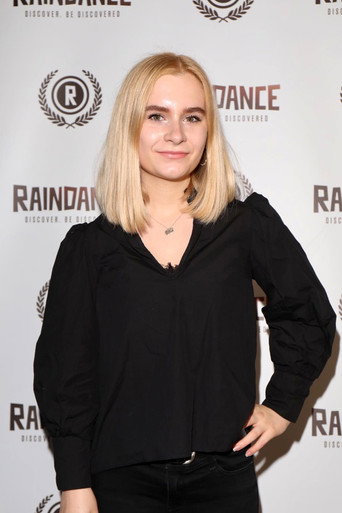 Ella Greenwood fotoğraf 2