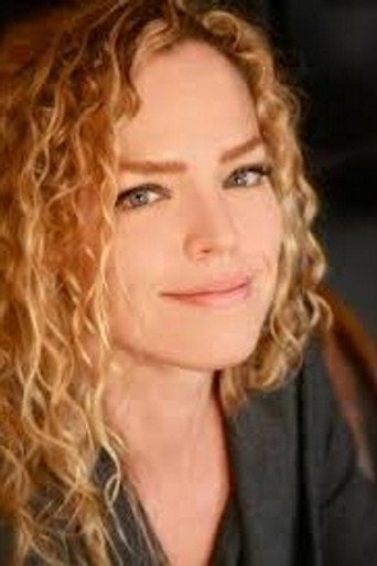 Julie McKinnon