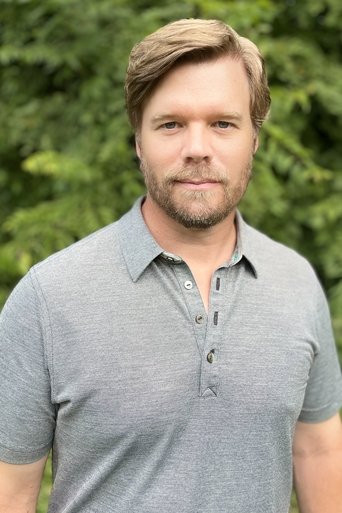 Lee Wilson headshot