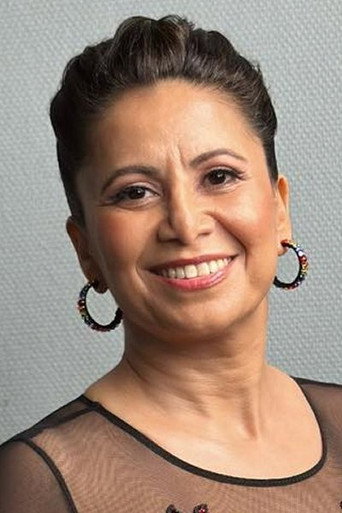 Özlem Cekic 6