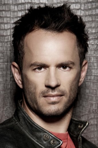 Greg Ellis headshot