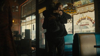 #35 Гарний хлопчик