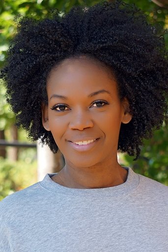 Elizabeth Eveillard headshot