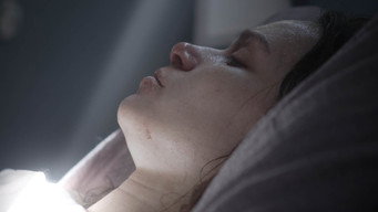 Starry Eyes (2014)