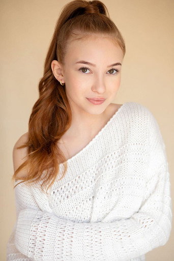 Caroline Elle Abrams