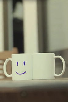 hai chiếc cốc​ poster