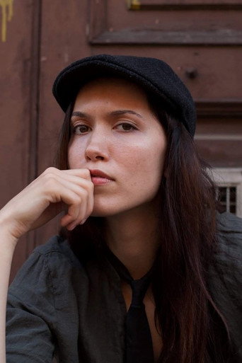 Linda Favero — Aura cast