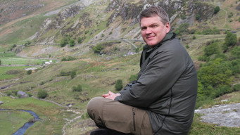Wilderness Walks with Ray Mears (2014)