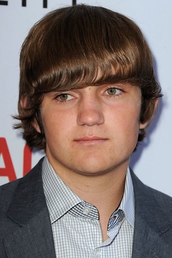 Hunter McCracken headshot