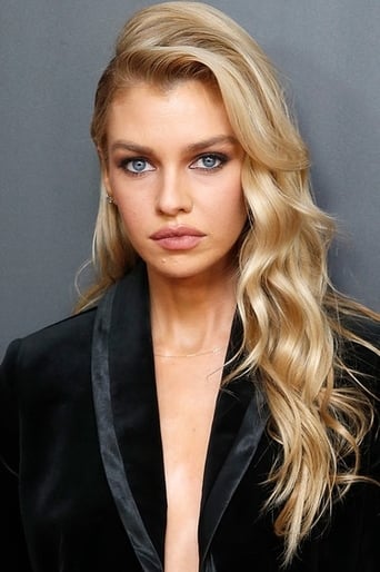 Image of Stella Maxwell