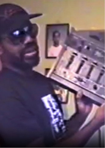 Low Power Empowerment: Neighborhood Radio in Ireland and the United States