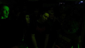 Escena 2 de Cavepeople