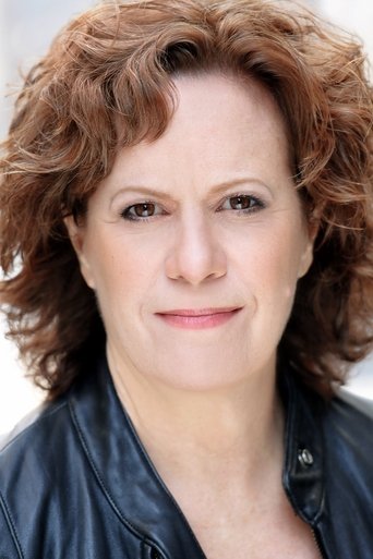 Gail Thomas headshot