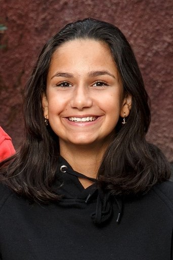 Julia Pirzadeh headshot