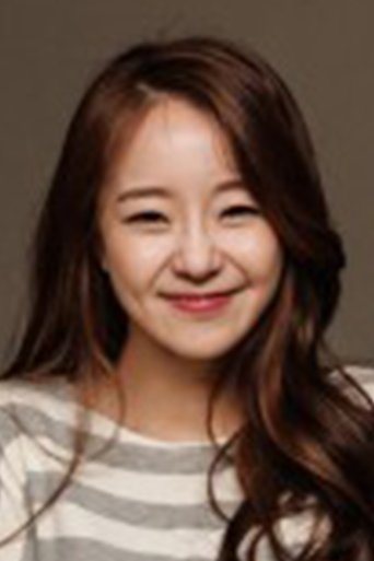 Moon Hee-ra headshot