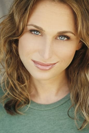 Tara Sands headshot