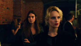 Escena 3 de The Model