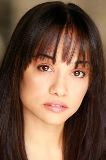 Tara Arroyave headshot